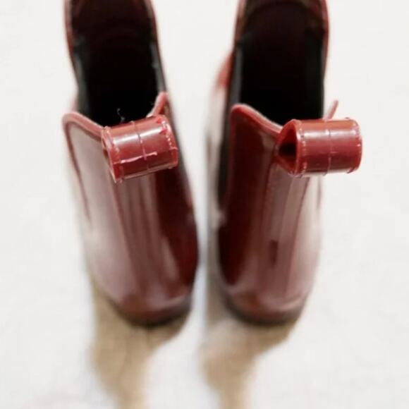 Nine West Chelsea Rain Booties. - Picture 4 of 5